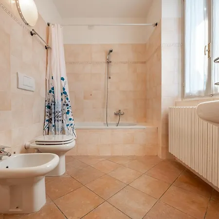 Διαμέρισμα View *