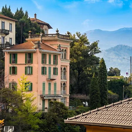 View Varenna