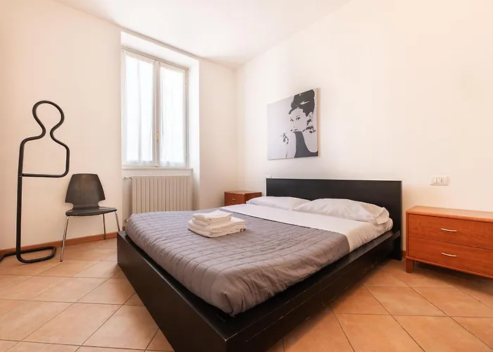 View アパート ヴァレンナ